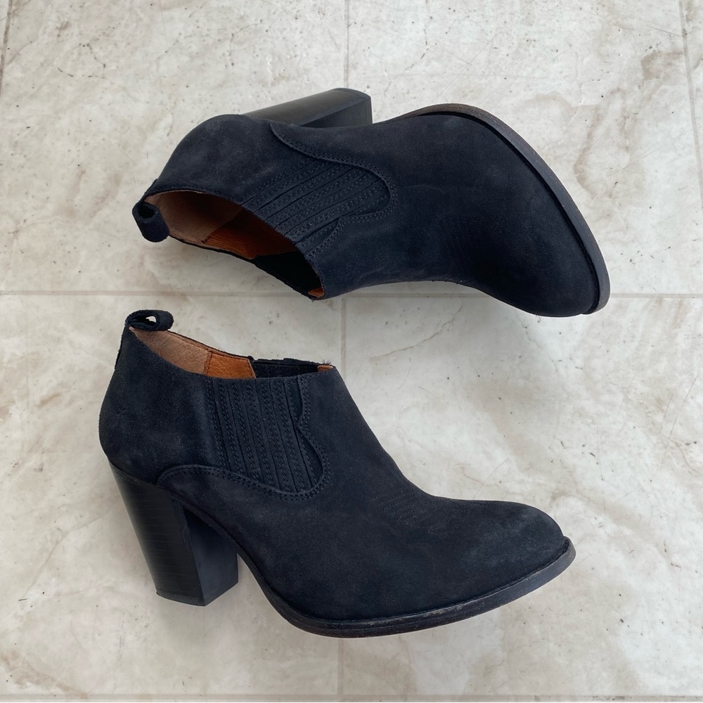 $278 Frye Ilana Shootie Western Black Suede Stack Heels Ankle Boots Booties 7.5